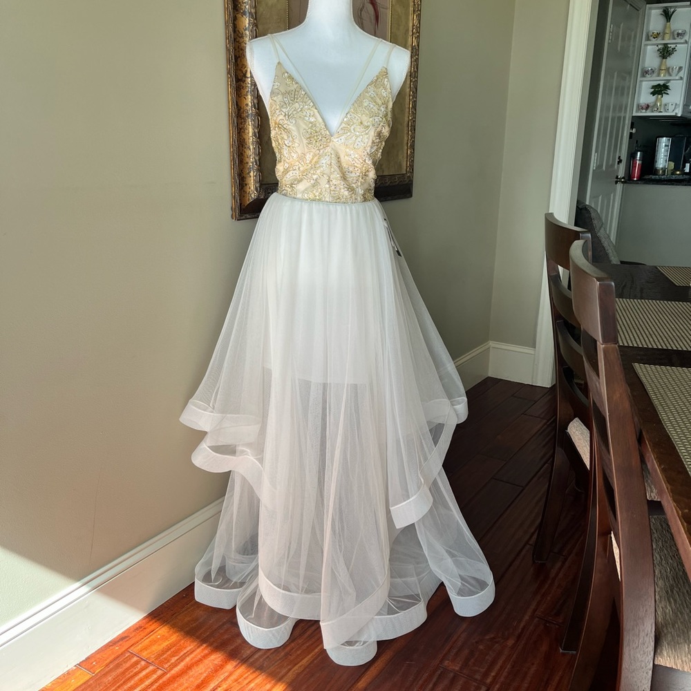 NWT Gorgeous Prom Gown Dress